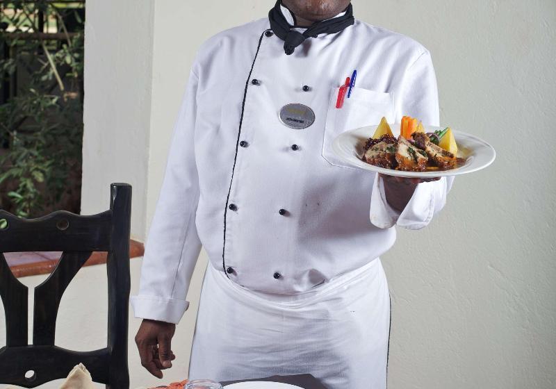 هتل Ashnil Samburu Camp