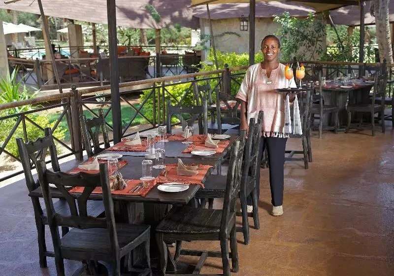 هتل Ashnil Samburu Camp