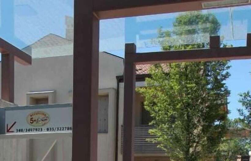 בית מלון כפרי Bombyx Inn