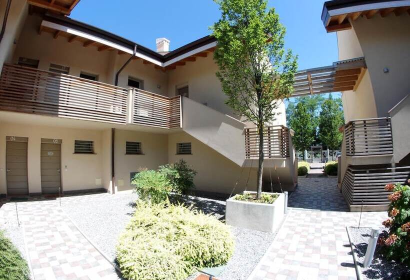 בית מלון כפרי Bombyx Inn