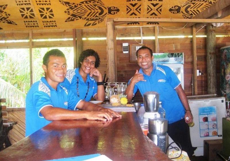 בית מלון כפרי Botaira Beach Resort