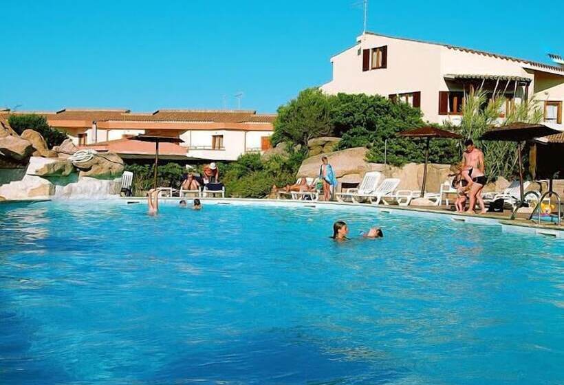 Отель Club Esse Residence Capo D'orso