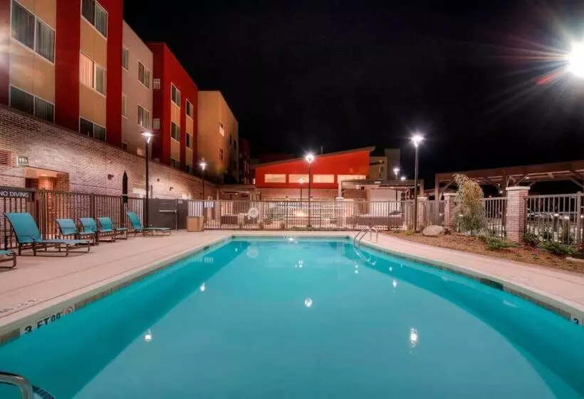 ホテル Fairfield Inn & Suites By Marriott Charlotte Airport