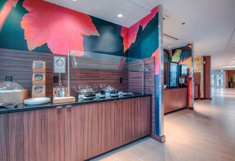 فندق Fairfield Inn & Suites By Marriott Charlotte Airport