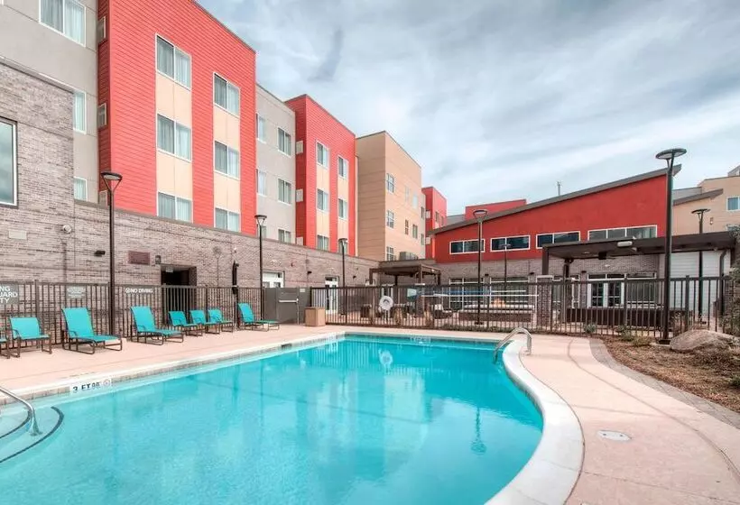 ホテル Fairfield Inn & Suites By Marriott Charlotte Airport