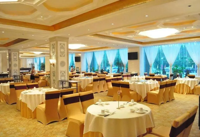 هتل Golden Plaza International