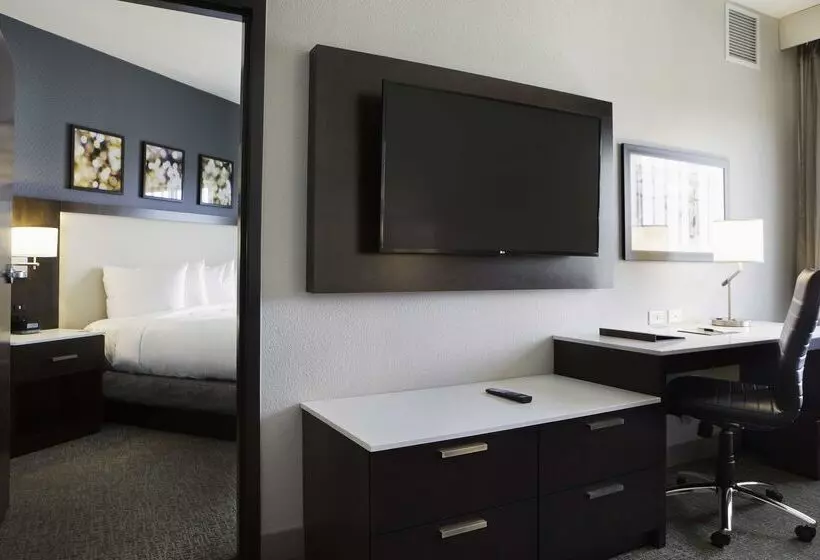 Hotelli Hilton Garden Inn Minneapolis University Area