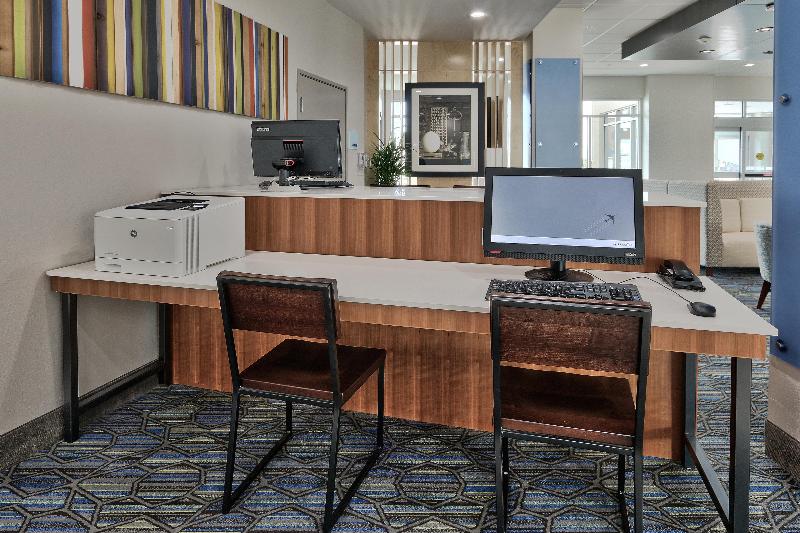 בית מלון כפרי Holiday Inn Express & Suites   Houston East   Beltway 8, An Ihg