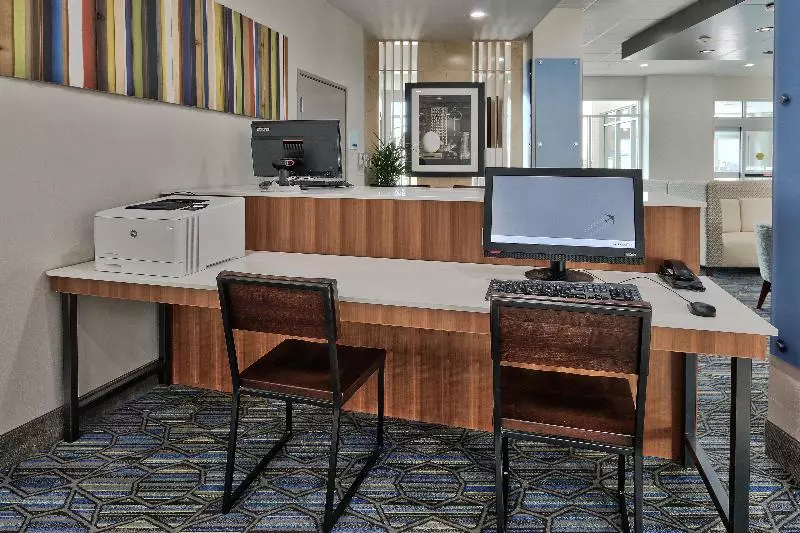 ホテル Holiday Inn Express & Suites   Houston East   Beltway 8, An Ihg