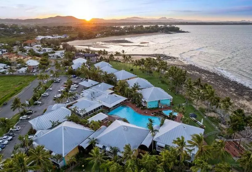 هتل The Resort At Dolphin Heads