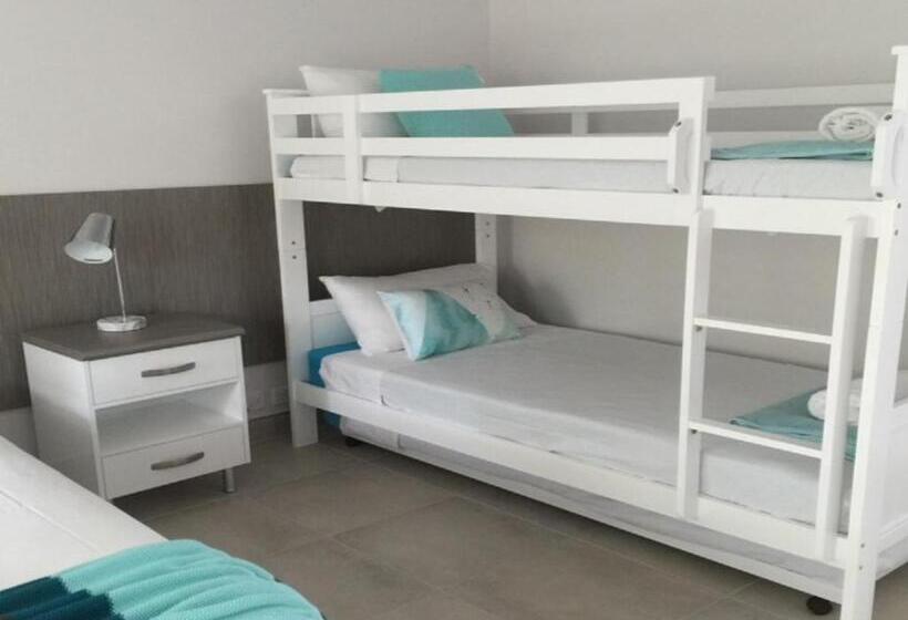 בית מלון כפרי The Resort At Dolphin Heads