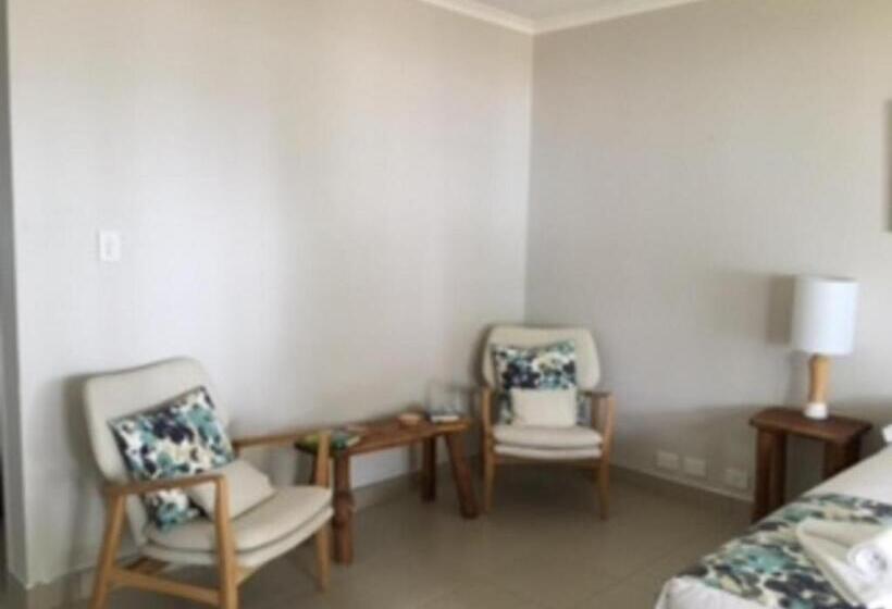 בית מלון כפרי The Resort At Dolphin Heads