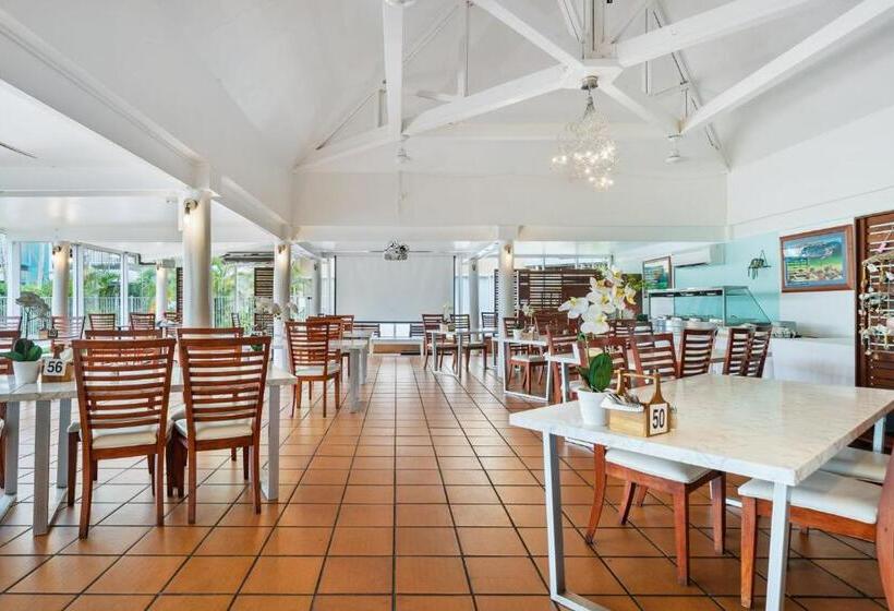 בית מלון כפרי The Resort At Dolphin Heads