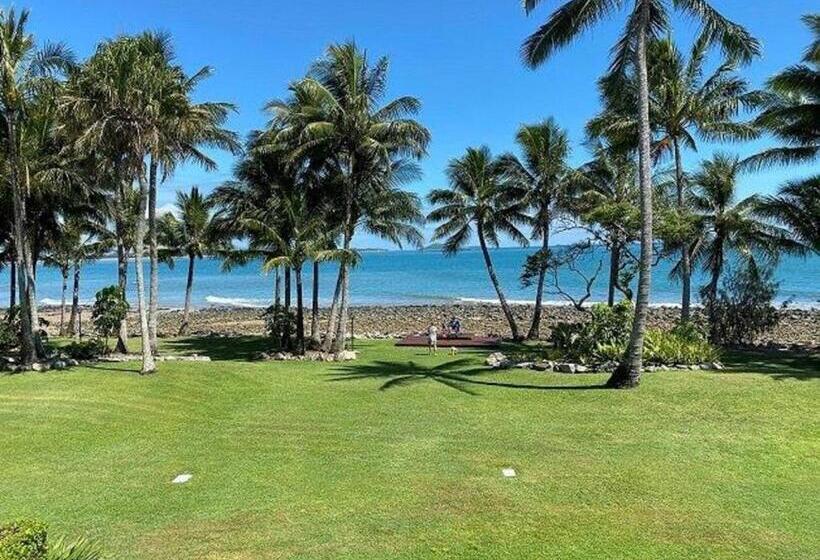 בית מלון כפרי The Resort At Dolphin Heads