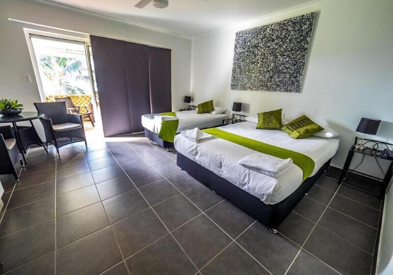 בית מלון כפרי The Resort At Dolphin Heads