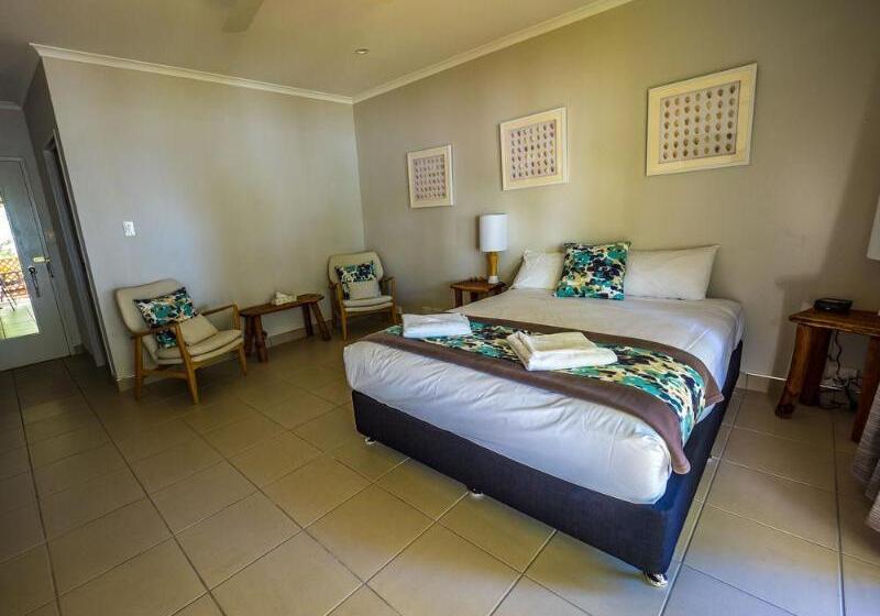 בית מלון כפרי The Resort At Dolphin Heads