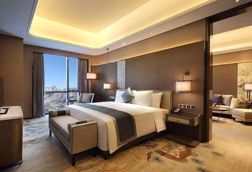 ホテル Wanda Realm Taian