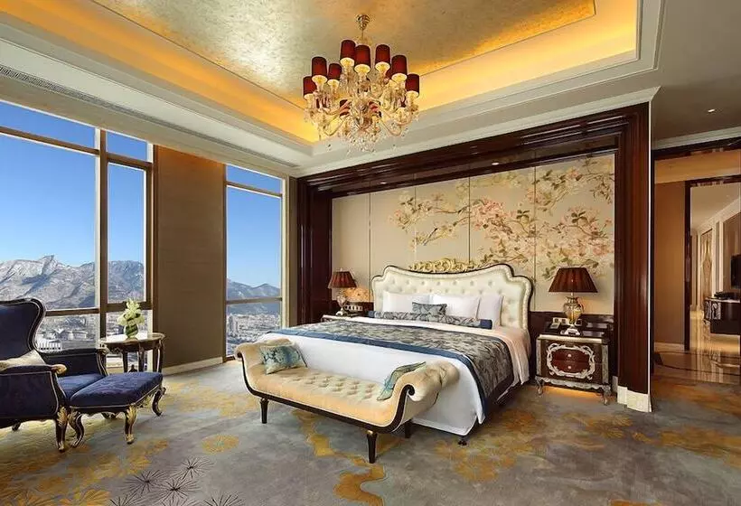 ホテル Wanda Realm Taian