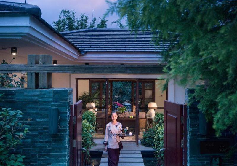 Huizhou Migratory Birds Resort Hotel