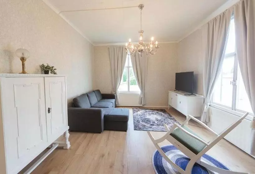 Majatalo Majoitus Wanhapankki, Huoneisto B2