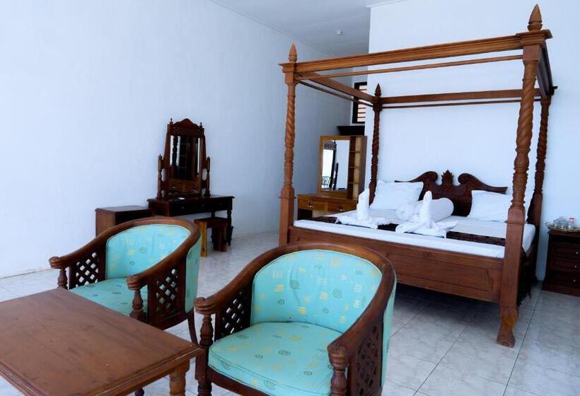 Frans Bernadus Hotel And Resto