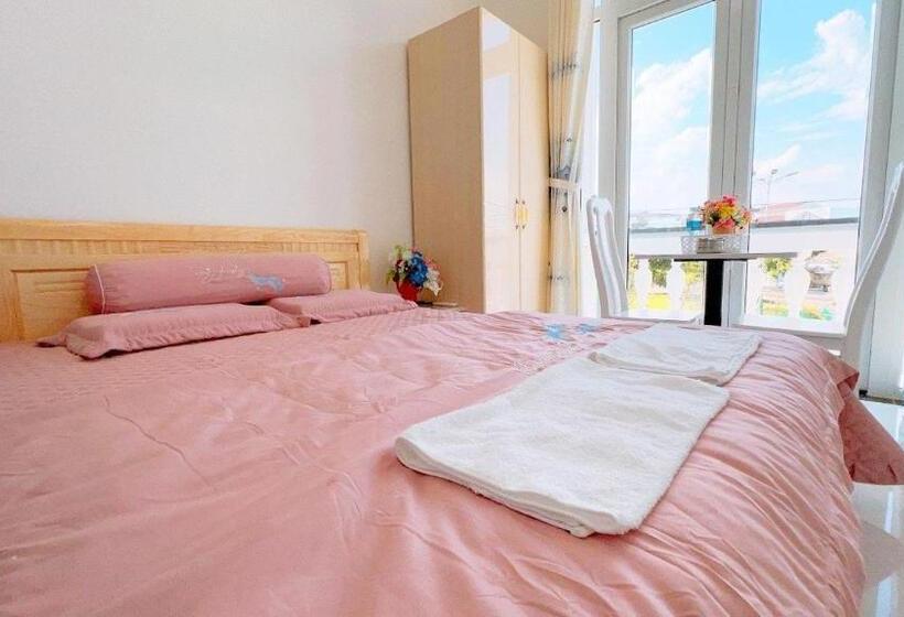 پانسیون Nhà Nghĩ Bảo Quyên