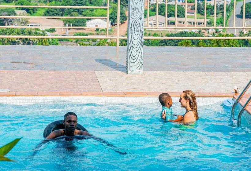 Sky Plus Hotel & Resort