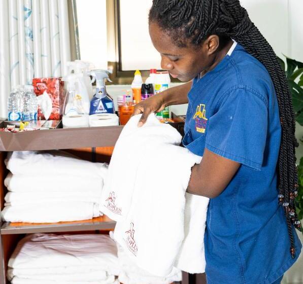 Sky Plus Hotel & Resort