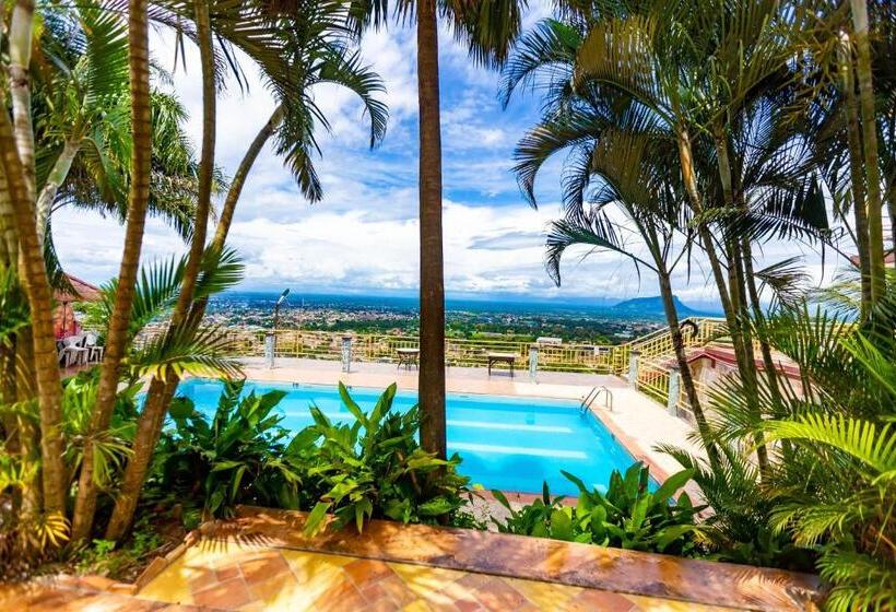 Sky Plus Hotel & Resort