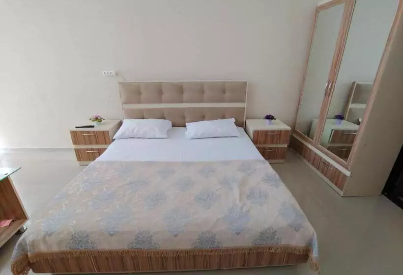 Lahore Hotel Baku