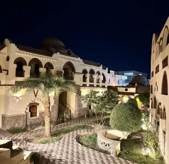 هتل Elphardous Oasis