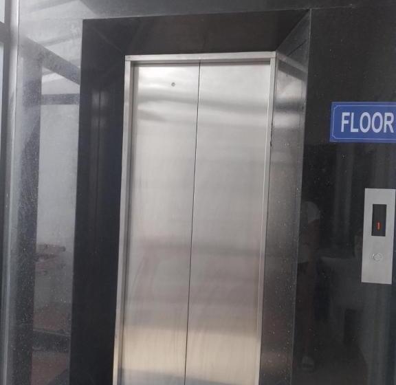 هتل Khách Sạn L  Spa