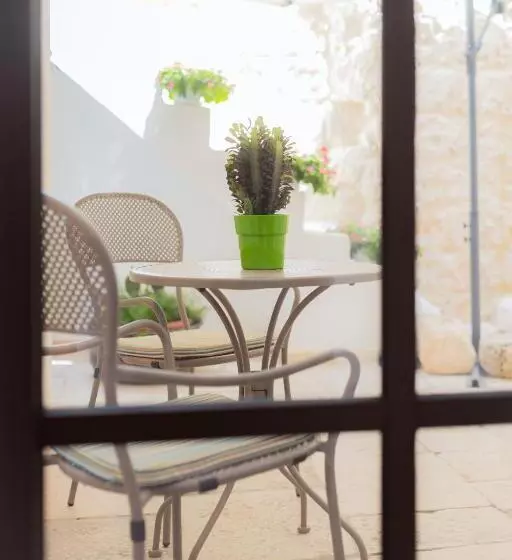 ベッドアンドブレックファースト Gli Imperiali