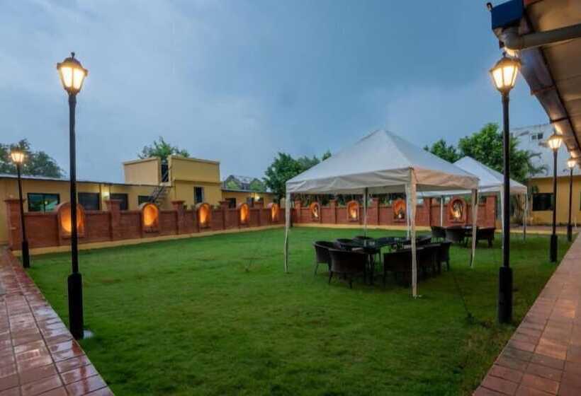 هتل Ratnasambhava