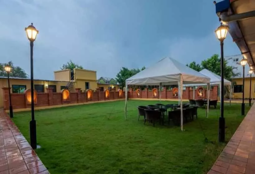 هتل Ratnasambhava