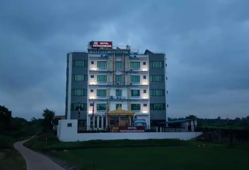 هتل Ratnasambhava