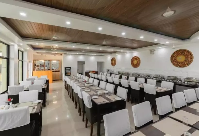 هتل Ratnasambhava