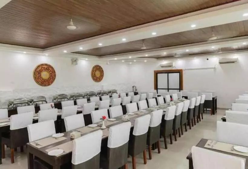 هتل Ratnasambhava