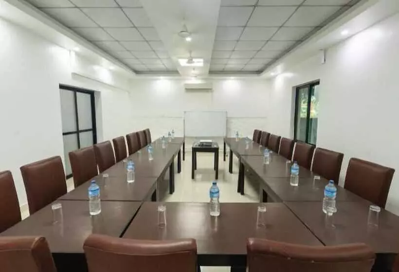 هتل Ratnasambhava