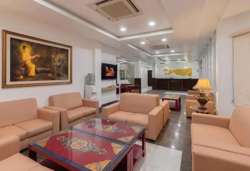 هتل Ratnasambhava