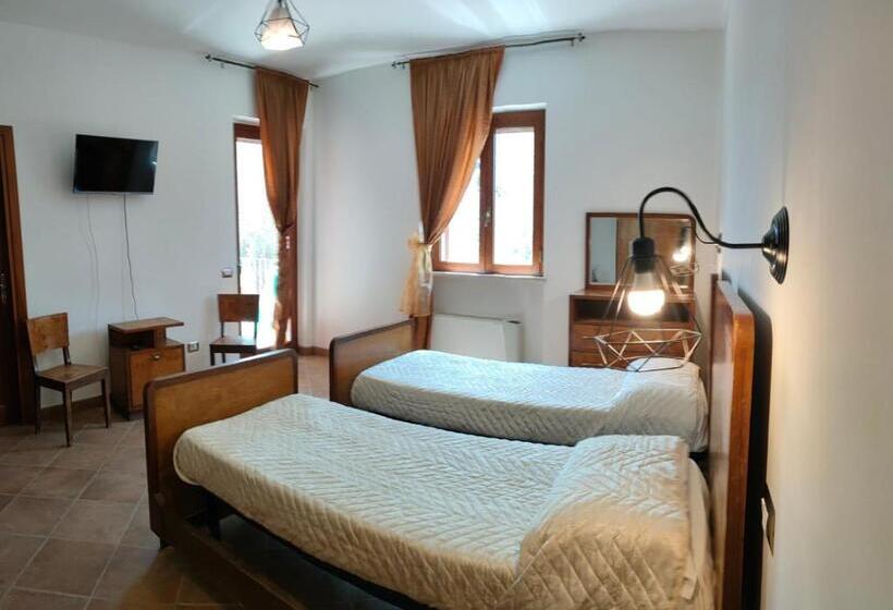 Отель Tenuta Villa Torriti