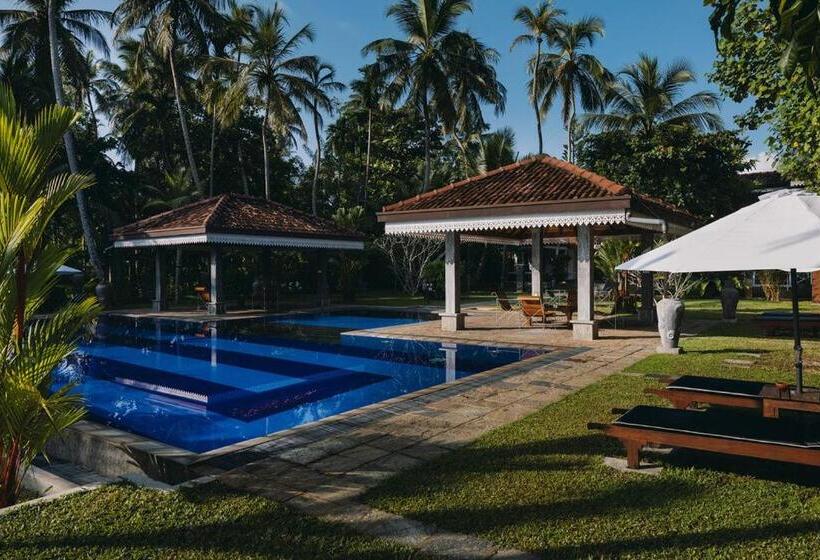 פנסיון Amal Villa