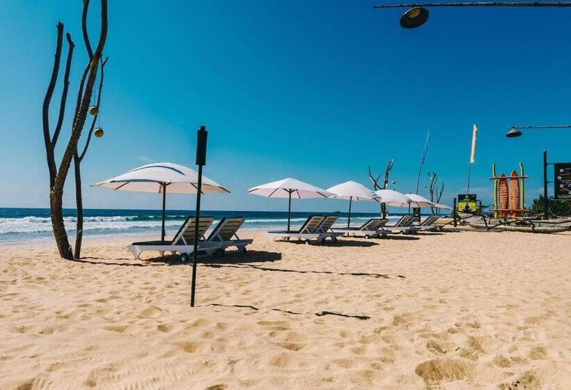 פנסיון Amal Villa