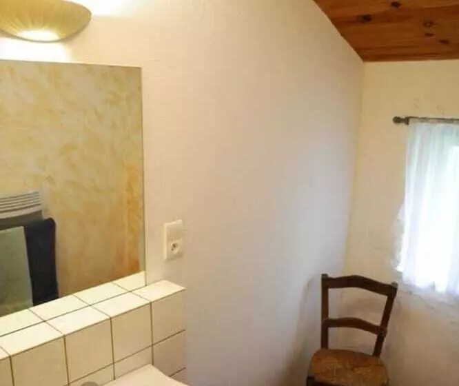 Aamiaismajoitus (B&B) Chambres D Hôtes Le Chintre