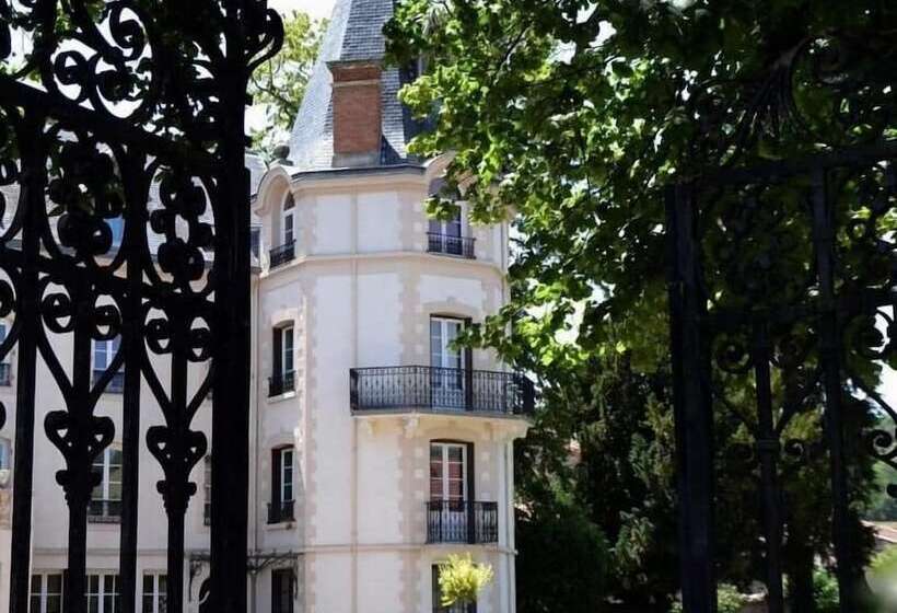 צימר Chateau Les 4 Saisons