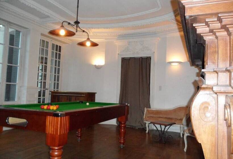 צימר Chateau Les 4 Saisons