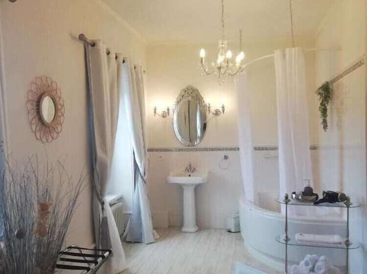 צימר Chateau Les 4 Saisons