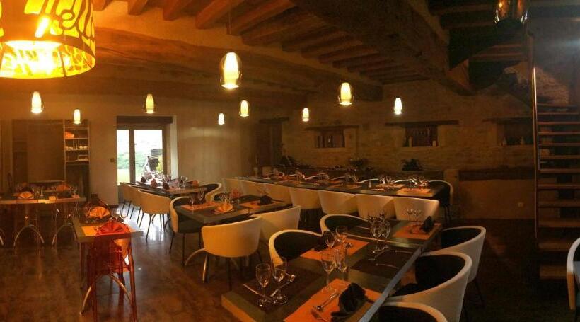 مبيت وإفطار Domaine De Noyer