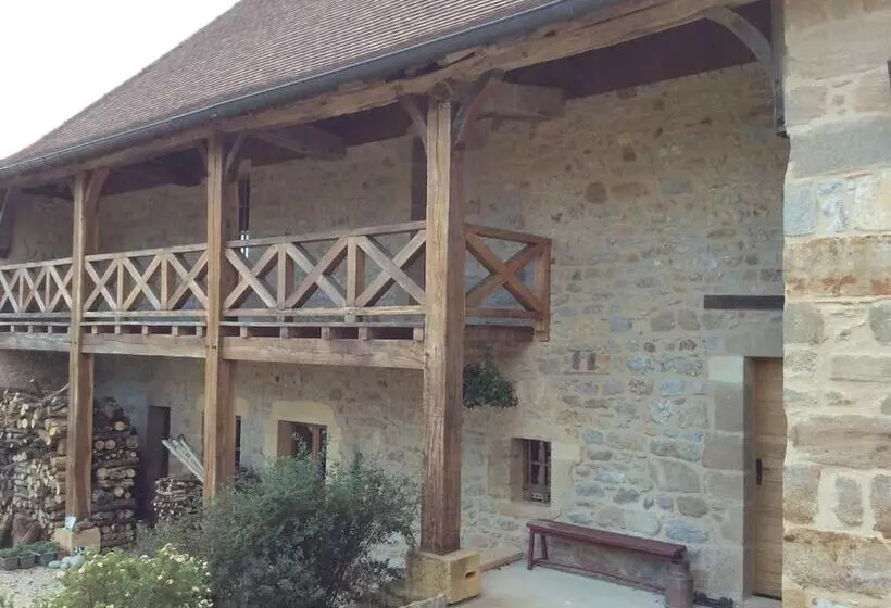 Aamiaismajoitus (B&B) Domaine De Noyer