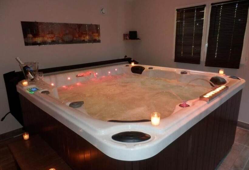 ベッドアンドブレックファースト Mas Les Vieux Chenes